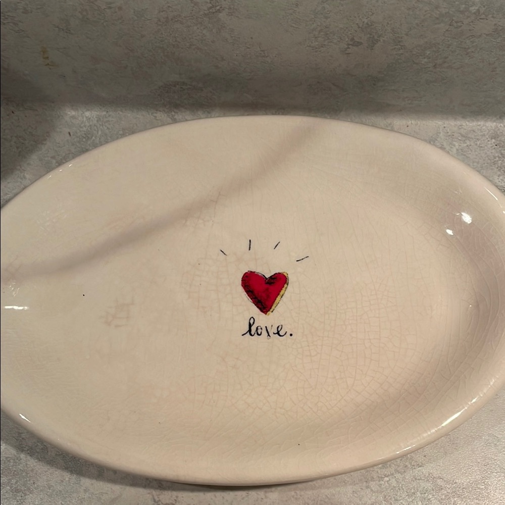 Magenta (Rae Dunn Line) Plates - Picture 3 of 8